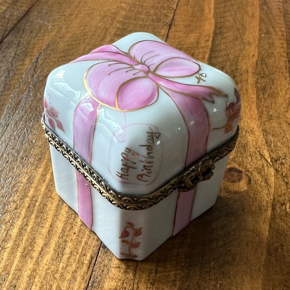 Limoges Happy Birthday box
